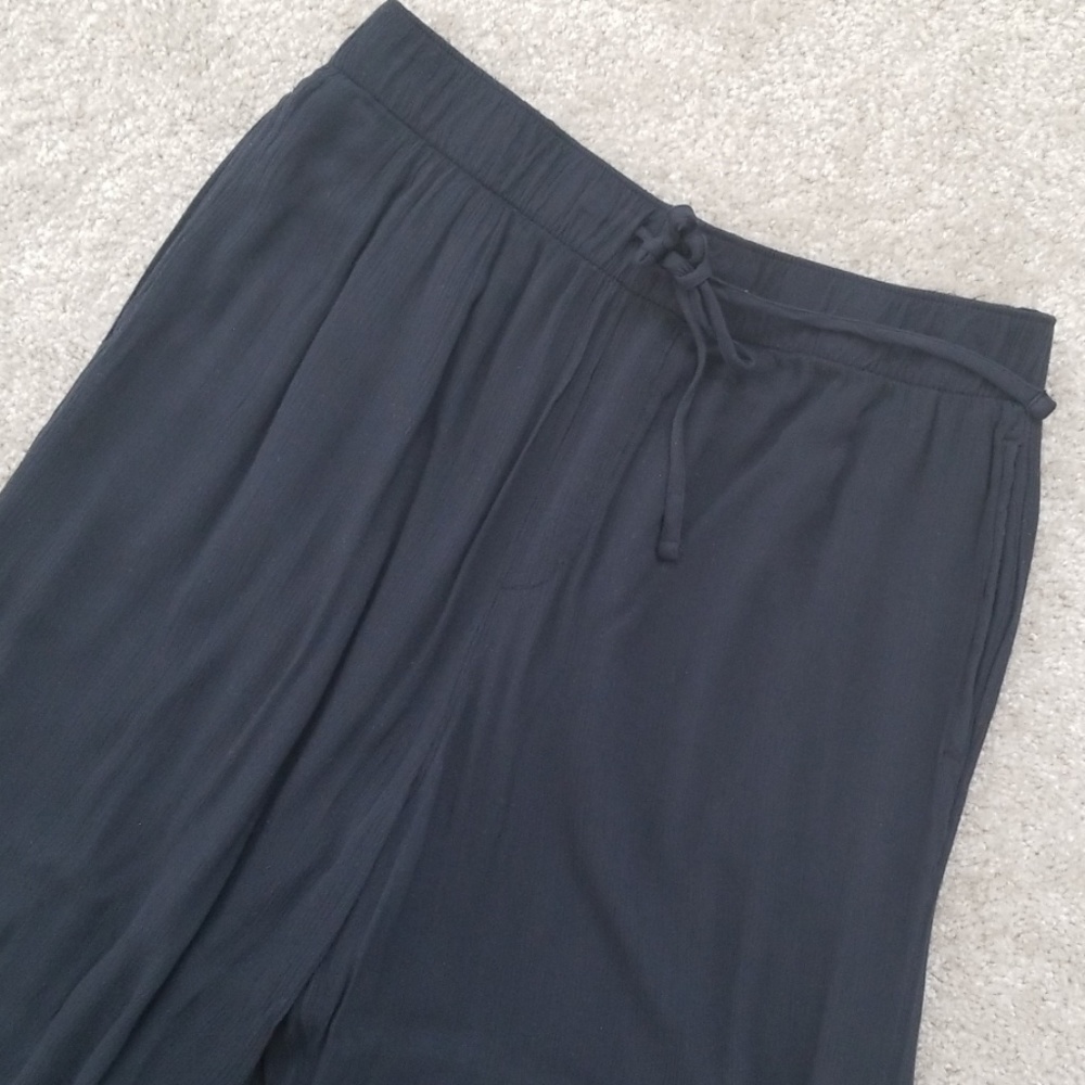NEW WITH TAGS ABER CROMBIE TOP AND BOTTOM - Picture 6 of 7